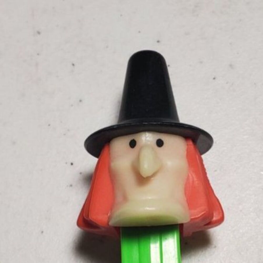 Halloween Green Witch PEZ Dispenser ~Vintage~1990's Glow in the Dark - Picture 2 of 5